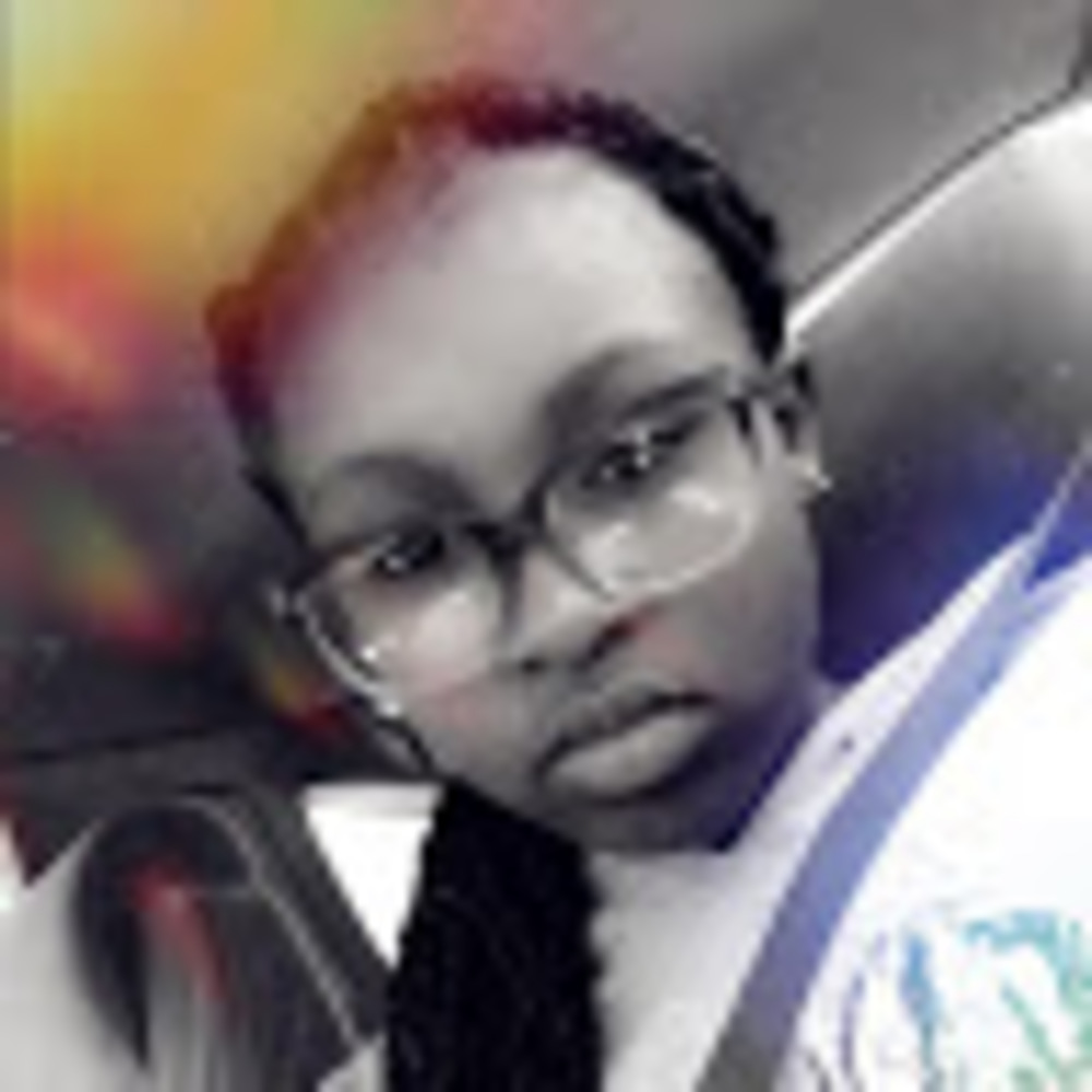 Meet your Posher, Iyana